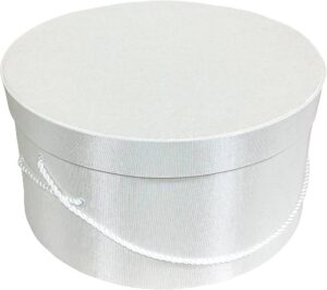 219-Classic white fabric hatbox with a white cord.
